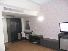 Modern Plaza Hotel