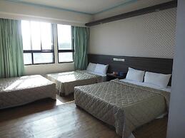 Modern Plaza Hotel