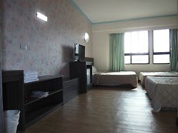 Modern Plaza Hotel