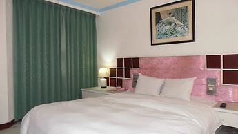 Modern Plaza Hotel