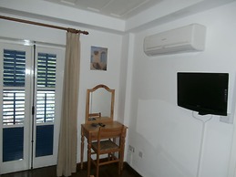 Elyssia Hotel
