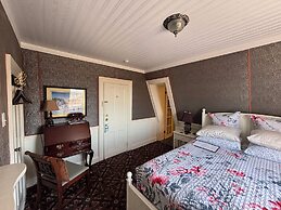 George House Heritage B&B