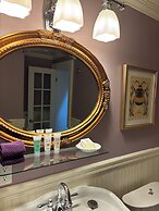 George House Heritage B&B