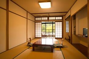 Kyoto Uji Hanayashiki Ukifune-en