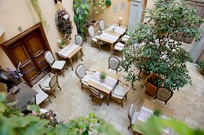 Hotel Kolegiacki