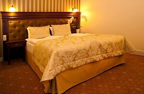 Hotel Kolegiacki