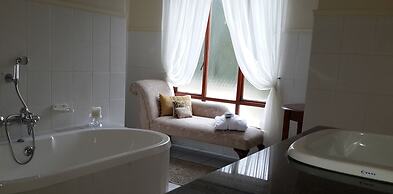 Riversong Guest House