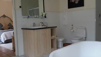 Riversong Guest House