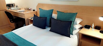 Riversong Guest House
