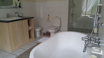 Riversong Guest House