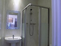 The New Royal Windsor Hotel