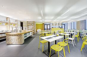 MÙ Hotel