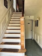 Cozy House B&B