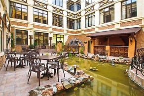 Troy Hotel