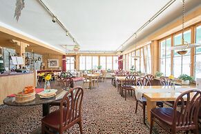Hotel Mira
