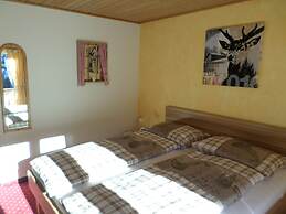 Hotel Mira