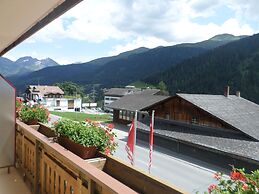 Hotel Mira