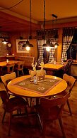 Hotel Mira