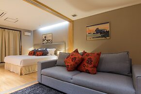Koharu Resort Hotel & Suites