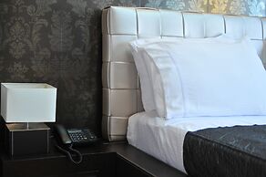 MonarC Hotel