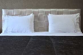 MonarC Hotel