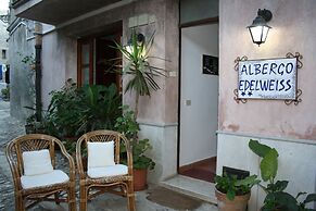 Hotel Edelweiss