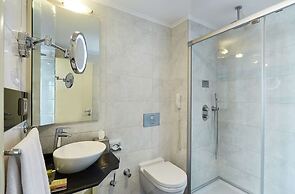 Doubletree By Hilton Hotel Izmir - Alsancak