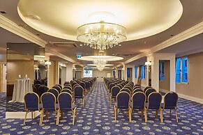 Doubletree By Hilton Hotel Izmir - Alsancak