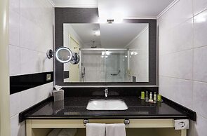Doubletree By Hilton Hotel Izmir - Alsancak