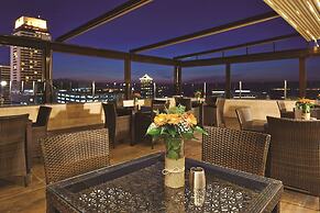 Doubletree By Hilton Hotel Izmir - Alsancak
