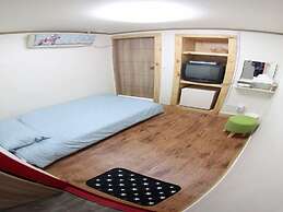 Naru Hostel