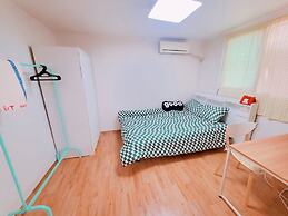Naru Hostel