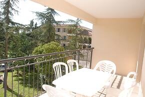UZES APPART HOTEL