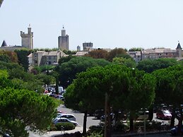 UZES APPART HOTEL