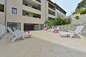 UZES APPART HOTEL