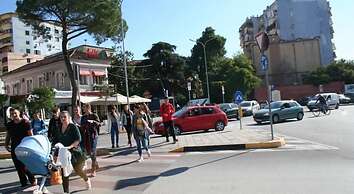 Hotel Jolly
