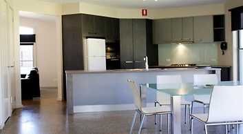 Tindarra Resort