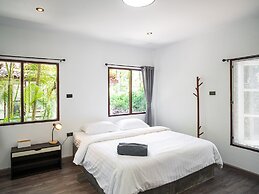 Sand Beach Bungalow