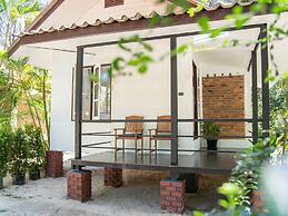 Sand Beach Bungalow