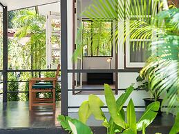 Sand Beach Bungalow