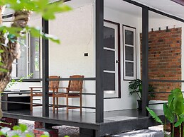 Sand Beach Bungalow