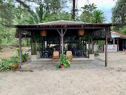 Sand Beach Bungalow