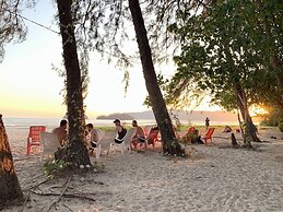 Sand Beach Bungalow