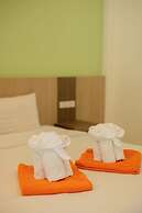 Tonsai Bay Resort