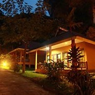 Tonsai Bay Resort