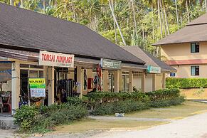 Tonsai Bay Resort