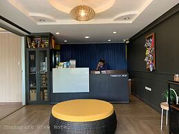 Tharapark View Hotel