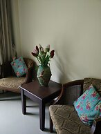 Pranang Flora House