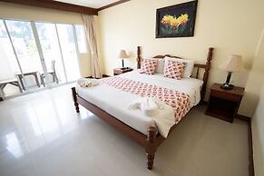 Pranang Flora House