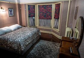 Arundel Mansion
